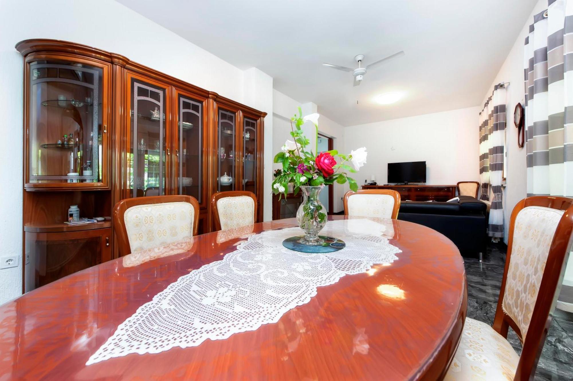 Apartma Sena *