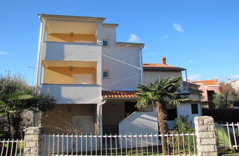 Apartma Sena *